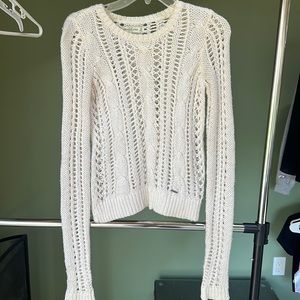 Abercrombie & Fitch white sweater size XS